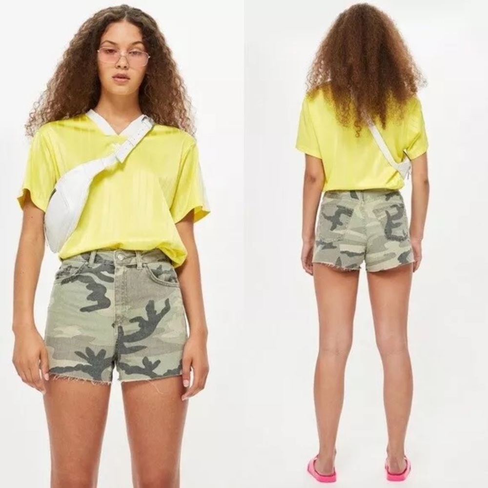 NWT - Topshop Camo Mom Shorts